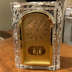 Seiko Crystal Desk Clock